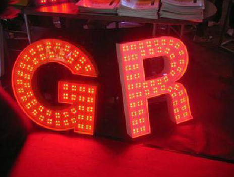 德江LED发光字有哪些优势？